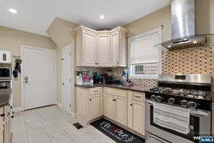 89 6th St, Clifton, NJ 07011 - Photo 9