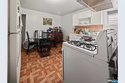 86 Pennington Street, Paterson, NJ 07501 - Photo 25
