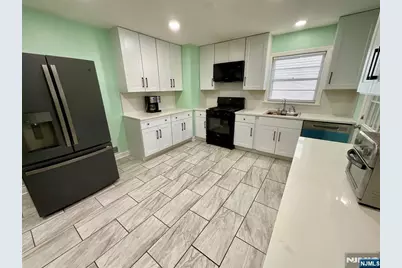 23 Veterans Place, North Arlington, NJ 07031 - Photo 7