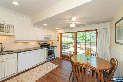 116 Myrtle Avenue, Cedar Grove, NJ 07009 - Photo 5