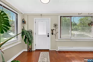 60 Vanderburgh Ave, Rutherford, NJ 07070 - Photo 9