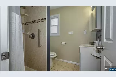 178 Jackson Avenue, Rutherford, NJ 07070 - Photo 17