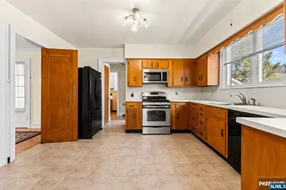 146 Irving Place, Rutherford, NJ 07070 - Photo 19