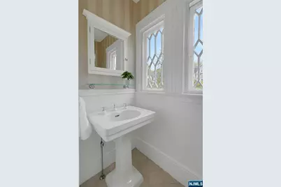 375 Upper Mountain Avenue, Montclair, NJ 07043 - Photo 25