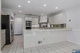 126 Worcester Drive, Wayne, NJ 07470 - Photo 9