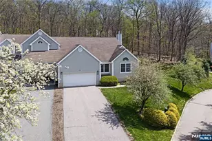 126 Worcester Drive, Wayne, NJ 07470 - Photo 33