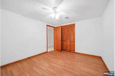 172 Chestnut Street, Newark, NJ 07105 - Photo 27