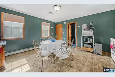 172 Chestnut Street, Newark, NJ 07105 - Photo 15