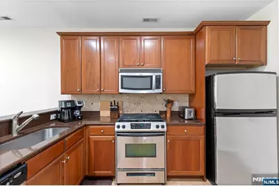 1506 Hamilton Street, Belleville, NJ 07109 - Photo 7