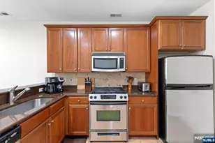 1506 Hamilton St, Belleville, NJ 07109 - Photo 7