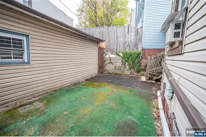 25-27 Goodwin Avenue, Newark, NJ 07112 - Photo 27