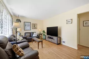 31 Dacotah Ave, Oakland, NJ 07436 - Photo 5