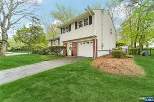26 Burns Pl, Cresskill, NJ 07626 - Photo 29