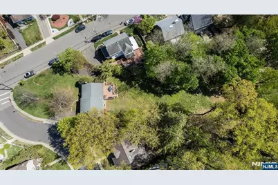 30 Bellaire Drive, Montclair, NJ 07042 - Photo 27