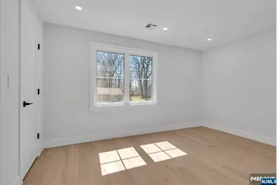 6 Clinton Place, Woodcliff Lake, NJ 07677 - Photo 23