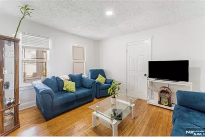 100 Washington Place, Teaneck Township, NJ 07666 - Photo 5