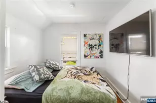 100 Washington Pl, Teaneck Township, NJ 07666 - Photo 15