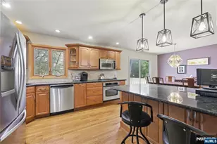 35 Robin Rd, Wayne, NJ 07470 - Photo 15