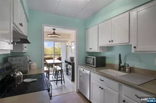 50 Iron Forge Square, Pompton Lakes, NJ 07442 - Photo 9