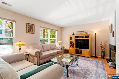 2063 Drake Court, Mahwah, NJ 07430 - Photo 7