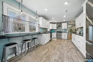 16 Lee Rd, Livingston, NJ 07039 - Photo 5