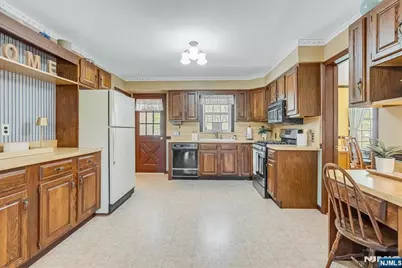 6 Fleming Court, Washington Township, NJ 07853 - Photo 13