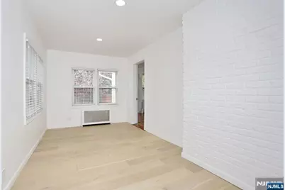 131 Highwood Avenue, Leonia, NJ 07605 - Photo 17