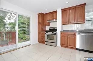 131 Highwood Ave, Leonia, NJ 07605 - Photo 11