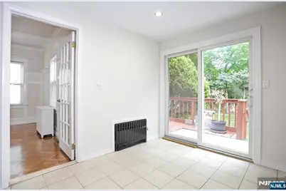 131 Highwood Avenue, Leonia, NJ 07605 - Photo 15