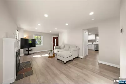 267 Hickory Avenue, Tenafly, NJ 07670 - Photo 11