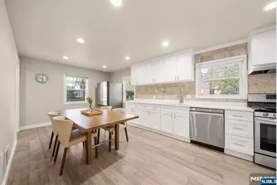 267 Hickory Avenue, Tenafly, NJ 07670 - Photo 5