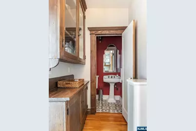 76 Edgemont Road, Montclair, NJ 07043 - Photo 23