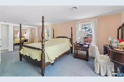 260 Glen Avenue, Midland Park, NJ 07432 - Photo 15