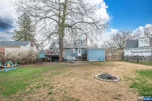 23 Sunnie, West Caldwell, NJ 07006 - Photo 17