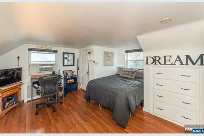 23 Sunnie, West Caldwell, NJ 07006 - Photo 13