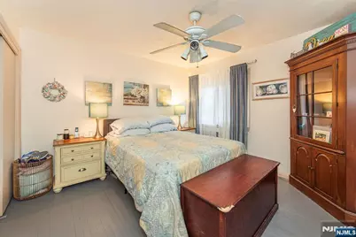 23 Sunnie, West Caldwell, NJ 07006 - Photo 11
