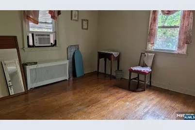 1067 Julia Street, Teaneck Township, NJ 07666 - Photo 9