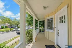 20 Florence Pl, Elmwood Park, NJ 07407 - Photo 3