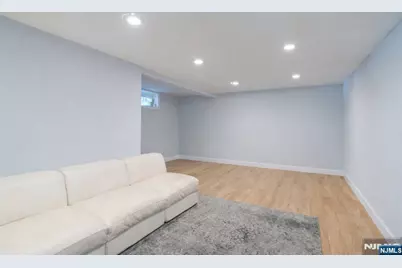 138 Summit Avenue, New Milford, NJ 07646 - Photo 29