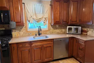 21 Daned Rd, Emerson, NJ 07630 - Photo 3