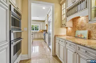 7 Jean Dr, Englewood Cliffs, NJ 07632 - Photo 11