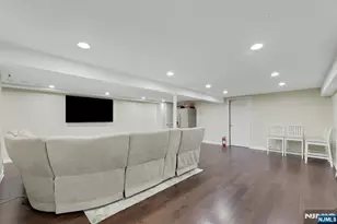 81 Chestnut St, Allendale, NJ 07401 - Photo 41