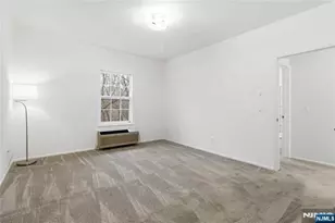 5301 Richmond Road 301, West Milford, NJ 07480 - Photo 19