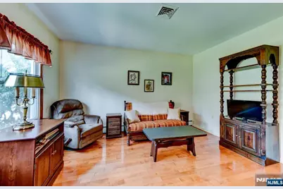35 Payson Road, Pequannock Township, NJ 07440 - Photo 19