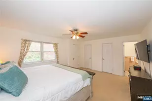 1092 Robin Rd, Hillsborough Township, NJ 08844 - Photo 25