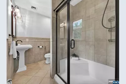 307 E Crescent Avenue, Ramsey, NJ 07446 - Photo 17