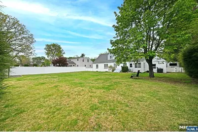 115 Center Street, Pompton Lakes, NJ 07442 - Photo 21