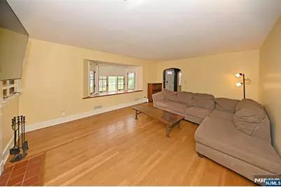 115 Center Street, Pompton Lakes, NJ 07442 - Photo 5