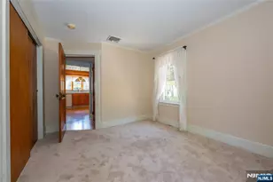 41 Center St, Midland Park, NJ 07432 - Photo 21