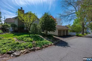 41 Center St, Midland Park, NJ 07432 - Photo 43